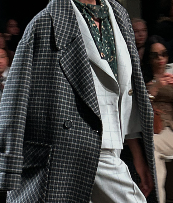 Modest Fashion Week 2026 Designers Highlights Models on the runway at Paris Modest Fashion Week 2026 showcasing sculptural silhouettes and quiet luxury designs.