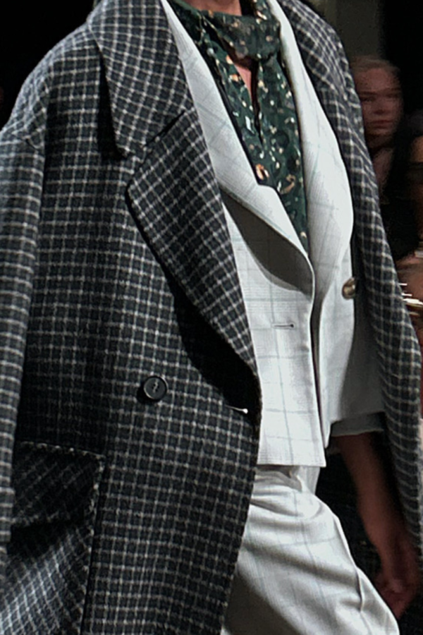 Modest Fashion Week 2026 Designers Highlights Models on the runway at Paris Modest Fashion Week 2026 showcasing sculptural silhouettes and quiet luxury designs.