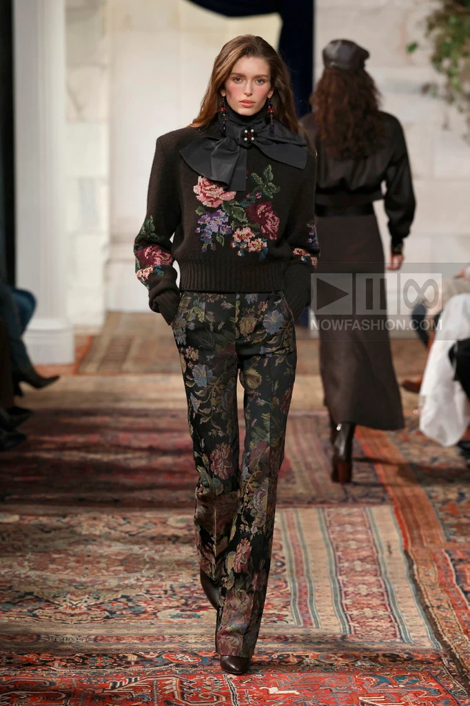Model on the runway at the Ralph Lauren fashion show in New York, Fall Winter 2026 Ready To Wear Fashion Week, Runway Look #034