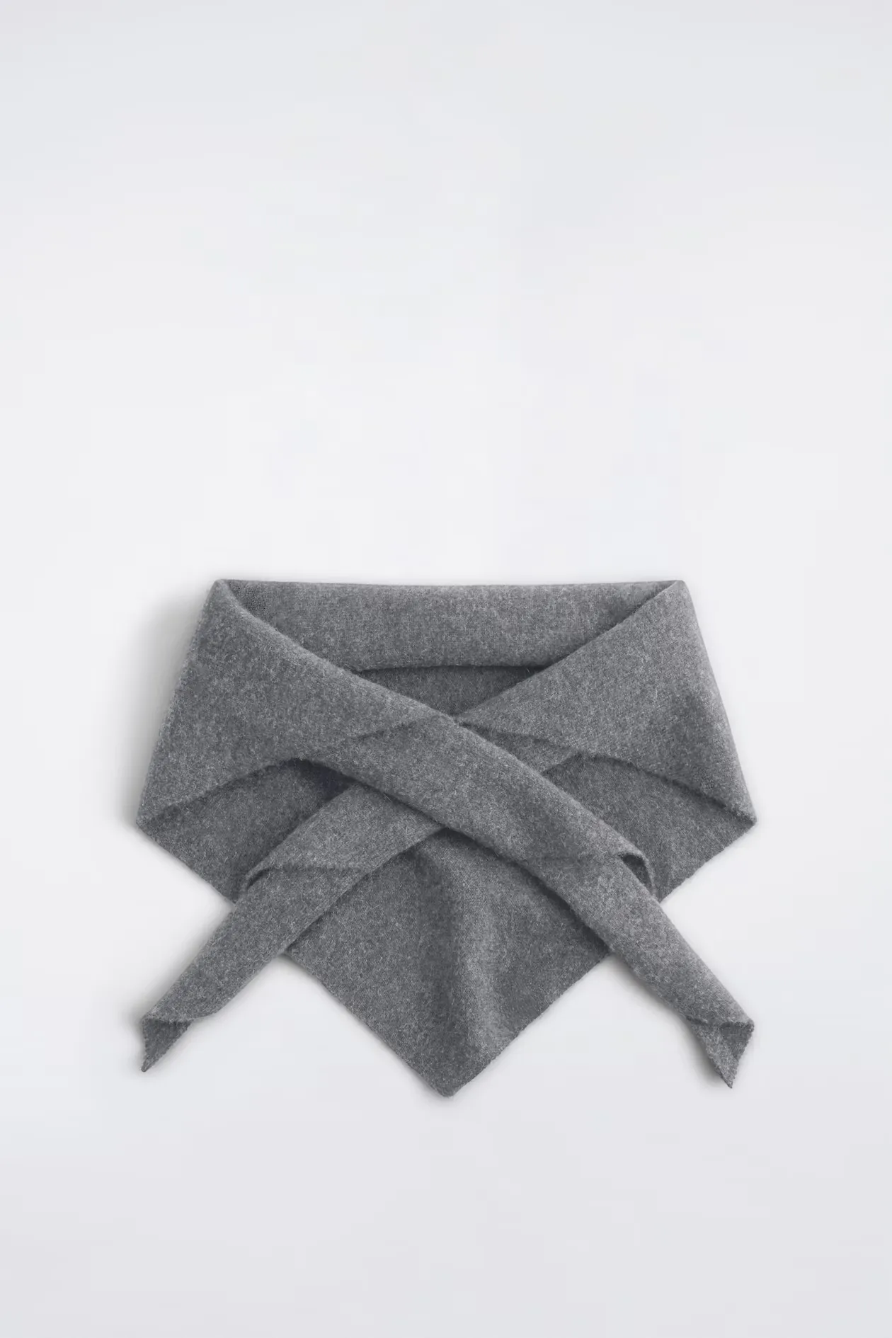 Cashmere triangle scarf