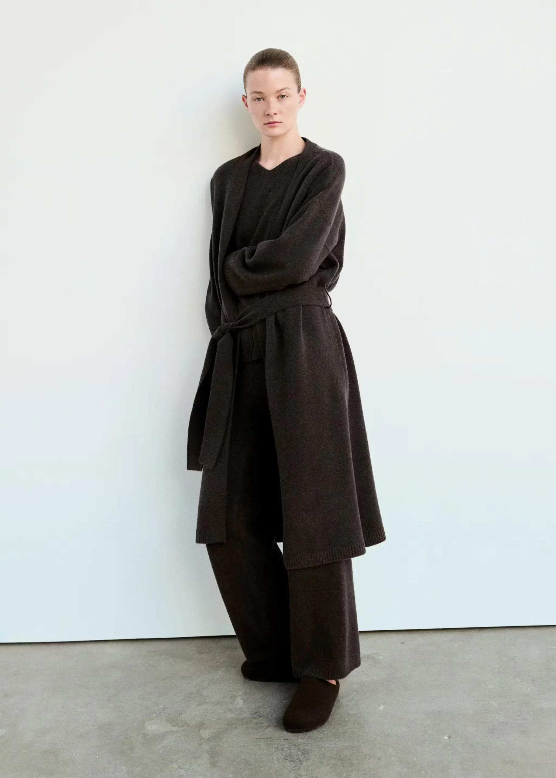 Long knitted bathrobe