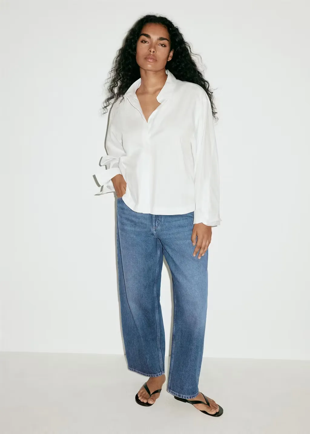 Mid rise barrel jeans