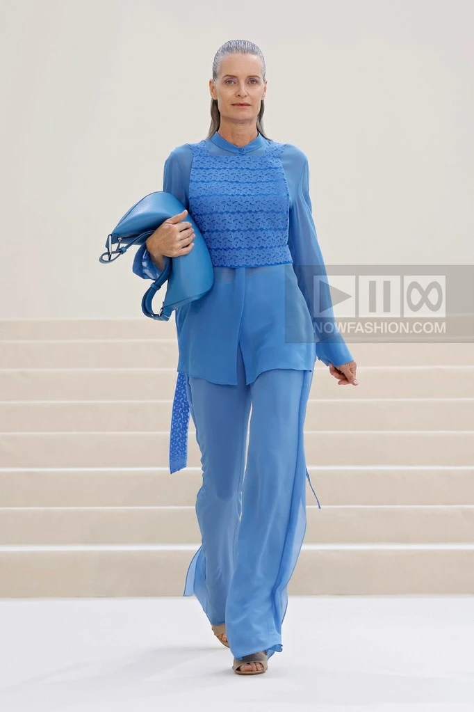 Model on the runway at the Akris fashion show in Paris, Spring Summer 2027 Men & Women Fashion Week, Runway Look #040